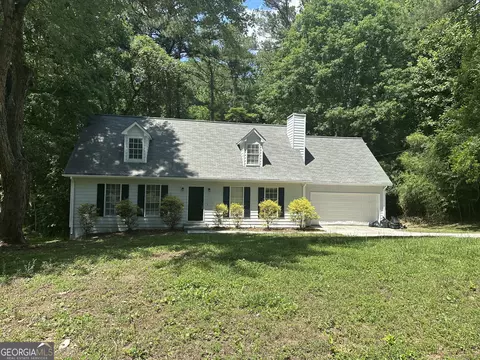 901 Timbervale Ln, Lithonia, GA 30058