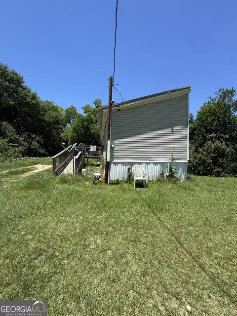 448 Rs Brigmond Rd, Douglas, GA 31533