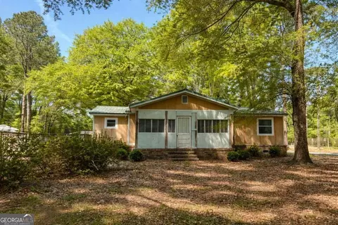 952 Royal Rd, Millen, GA 30442