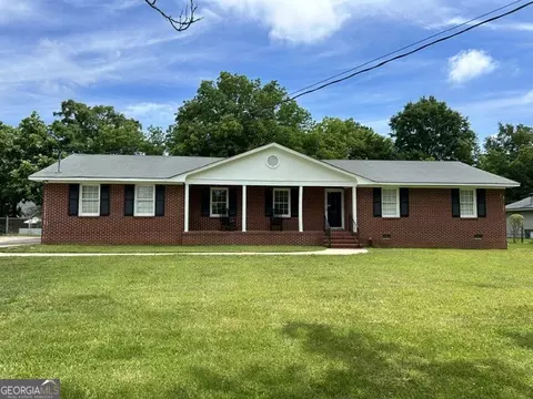 109 Maddox Rd, Griffin, GA 30224