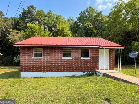 243 Glenn St, Jackson, GA 30233
