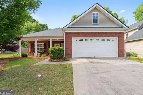 117 Autumn Glen Dr, Carrollton, GA 30117