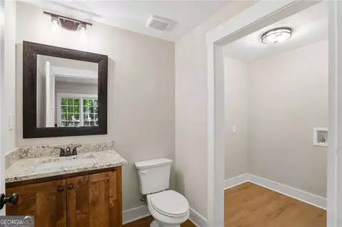 Entry Way - 202 Buckskull Hollow Ct, Jasper, GA 30143 photo 2 of 2