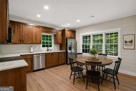 Kitchen - 202 Buckskull Hollow Ct, Jasper, GA 30143 photo 1 of 2