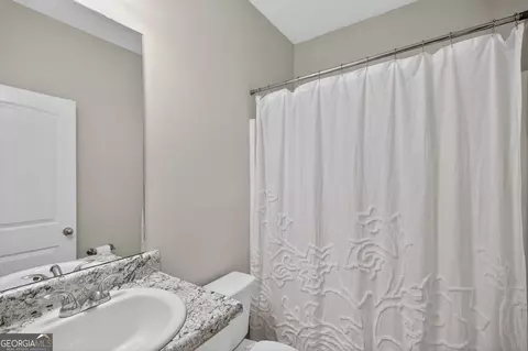 Bath - 22 Sutton Rd, Buchanan, GA 30113 photo 1 of 3