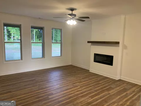 Living - 210 Parker Dr, Mcdonough, GA 30253 photo 2 of 3