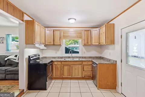 Kitchen - 369 Skyline Dr, Toccoa, GA 30577 photo 1 of 2