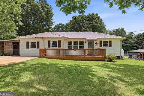 369 Skyline Dr, Toccoa, GA 30577
