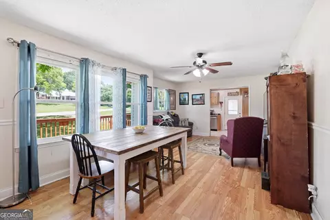 Dining - 369 Skyline Dr, Toccoa, GA 30577 photo 3 of 3