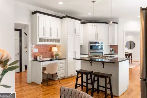 Kitchen - 3736 Harts Pl, Chamblee, GA 30341 photo 4 of 4