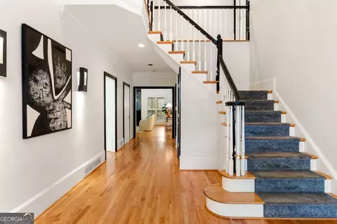 Entry Way - 3736 Harts Pl, Chamblee, GA 30341 photo 1 of 4