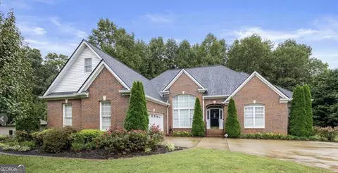 Exterior - 114 Springbrook Dr, Cornelia, GA 30531 photo 9 of 9
