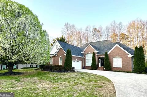Exterior - 114 Springbrook Dr, Cornelia, GA 30531 photo 2 of 9