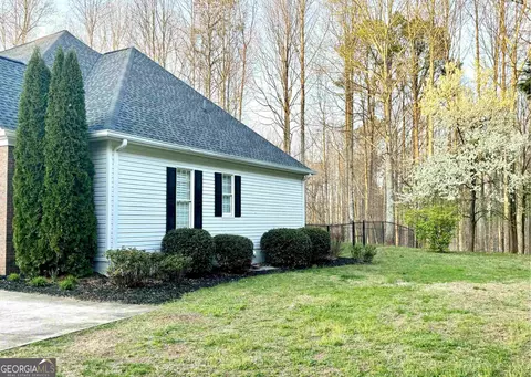 Exterior - 114 Springbrook Dr, Cornelia, GA 30531 photo 8 of 9