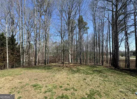 Exterior - 114 Springbrook Dr, Cornelia, GA 30531 photo 5 of 9