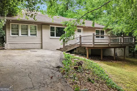 1277 Dunwoody Ln NE, Atlanta, GA 30319