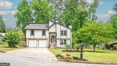 10175 Old Woodland Entry, Johns Creek, GA 30022