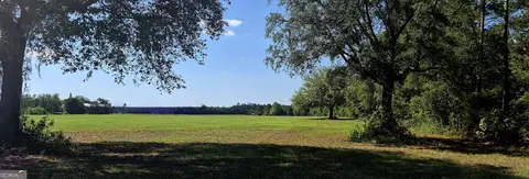 469 Barber Br, Saint George, GA 31562