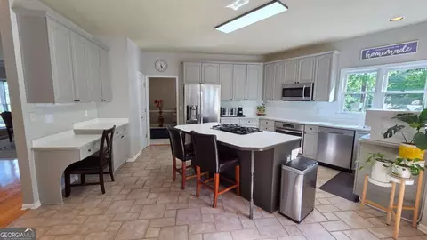 Kitchen - 3846 Stonebriar Ln, Duluth, GA 30097 photo 2 of 5