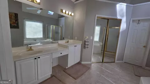 Bath - 3846 Stonebriar Ln, Duluth, GA 30097 photo 1 of 4