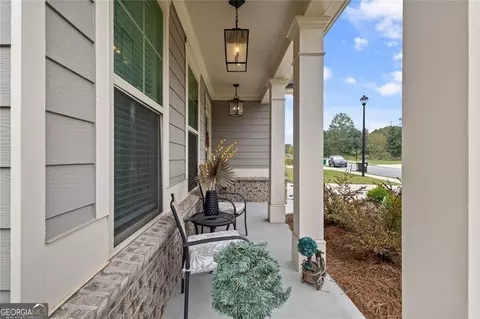206 Blue Dragon Dr, Jefferson, GA 30549