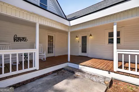 Exterior - 56 Eaves Dr, Temple, GA 30179 photo 4 of 6
