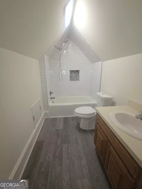 Bath - 1663 Alcovy Mountain Rd, Monroe, GA 30655 photo 8 of 8