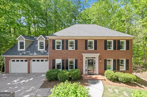 4069 Bittersweet Dr NE, Roswell, GA 30075