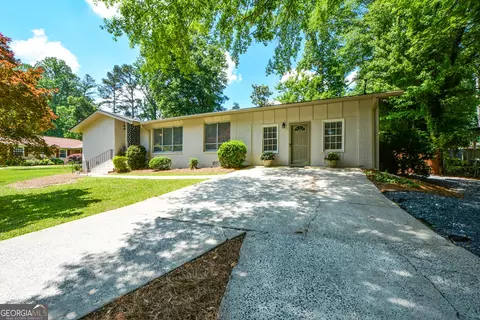2801 Sagamore Hill Dr SE, Marietta, GA 30067