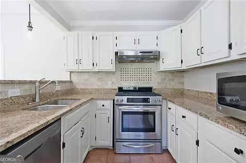 Kitchen - Undisclosed, Chamblee, GA 30341 photo 3 of 7
