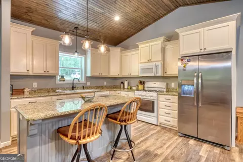 Kitchen - 110 Hampton Rd, Morganton, GA 30560 photo 2 of 2