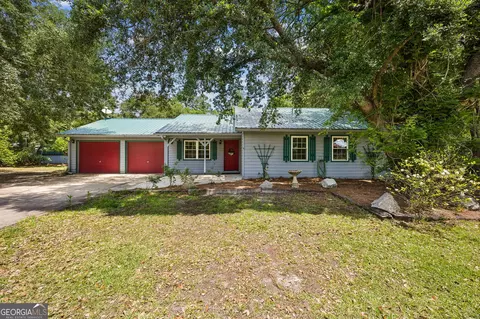 94 Holtz Rd, Kingsland, GA 31548