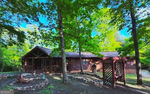 3857 Gumlog Rd, Young Harris, GA 30582