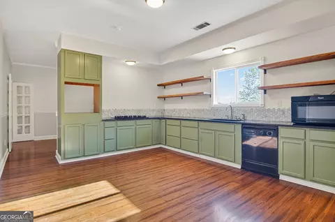 Kitchen - 134 Mitchell Farm Rd, Colbert, GA 30628 photo 5 of 6
