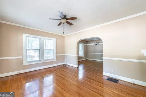 Living - 809 E 2nd Ave SW, Rome, GA 30161 photo 1 of 5