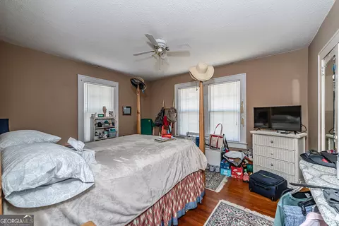 Bedroom - 809 E 2nd Ave SW, Rome, GA 30161 photo 7 of 8
