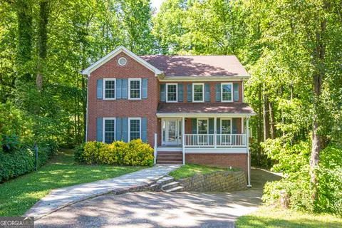 1970 Sturbridge Ln, Buford, GA 30519
