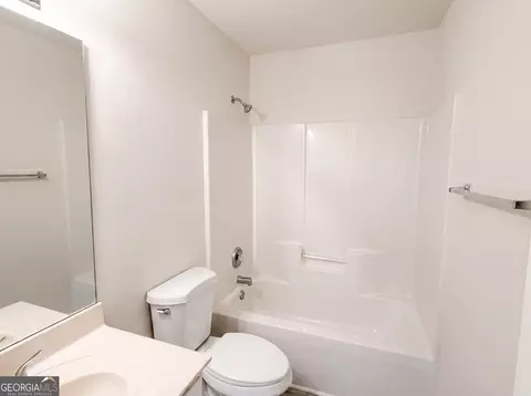 Bath - 1192 Eagles Pass, Mcdonough, GA 30253 photo 2 of 4