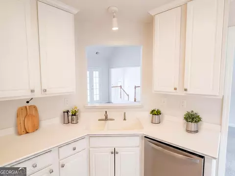 Kitchen - 1192 Eagles Pass, Mcdonough, GA 30253 photo 3 of 4