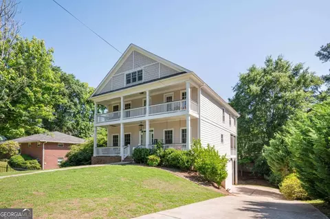 2199 Collins Dr NW, Atlanta, GA 30318