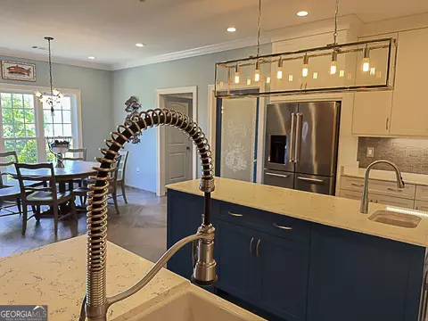 Kitchen - 519 Thompson Level Rd, Lyons, GA 30436 photo 3 of 5