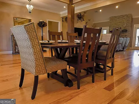 Dining - 519 Thompson Level Rd, Lyons, GA 30436 photo 2 of 6