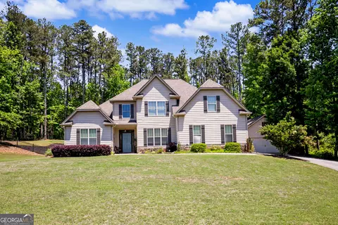 371 Timbercreek Estates Dr, Sharpsburg, GA 30277