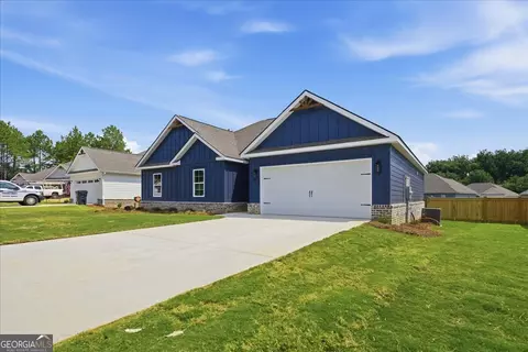 210 Hampton Chase, Perry, GA 31069 photo 3