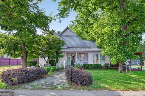 178 Hamilton Ave, Winder, GA 30680