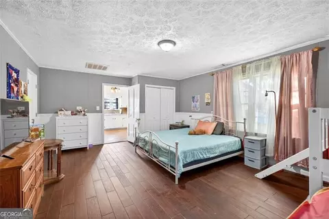 Bedroom - 178 Hamilton Ave, Winder, GA 30680 photo 1 of 4