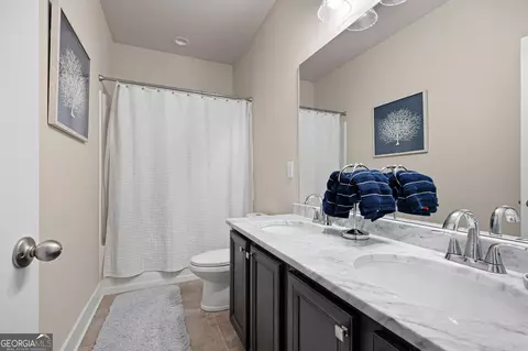 Bath - 413 Ridgeway Ln, Canton, GA 30114 photo 6 of 7