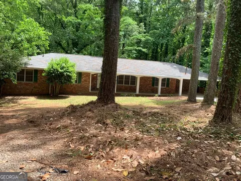 1354 Weston Dr, Decatur, GA 30032