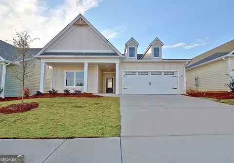 105 Redhaven Dr, Senoia, GA 30276