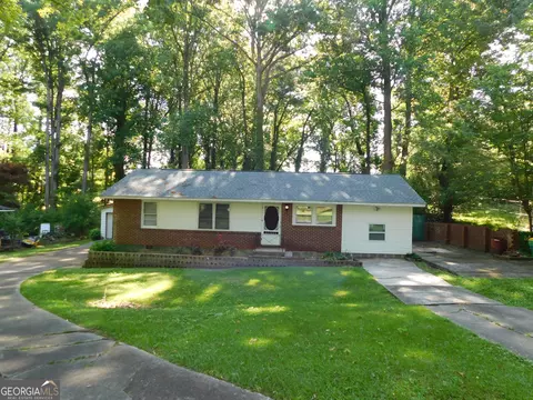 4618 Bartlett Rd, Forest Park, GA 30297